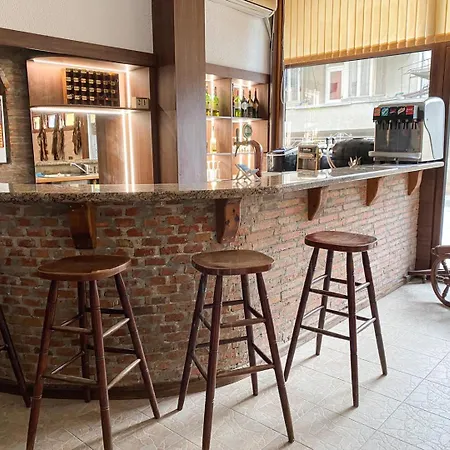 хотел м1 ホテル 2*