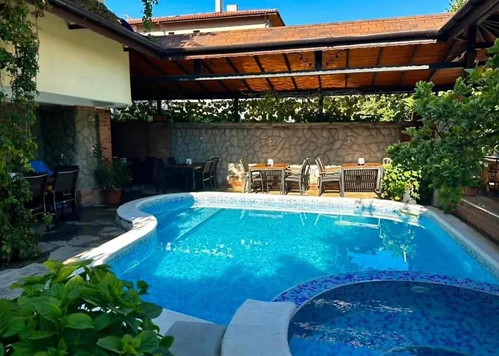 хотел м1 ホテル 2*