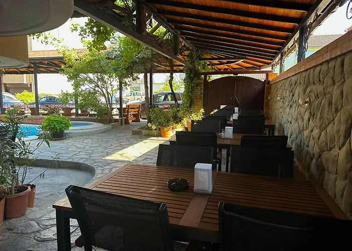 ホテル хотел м1 プリモルスコ